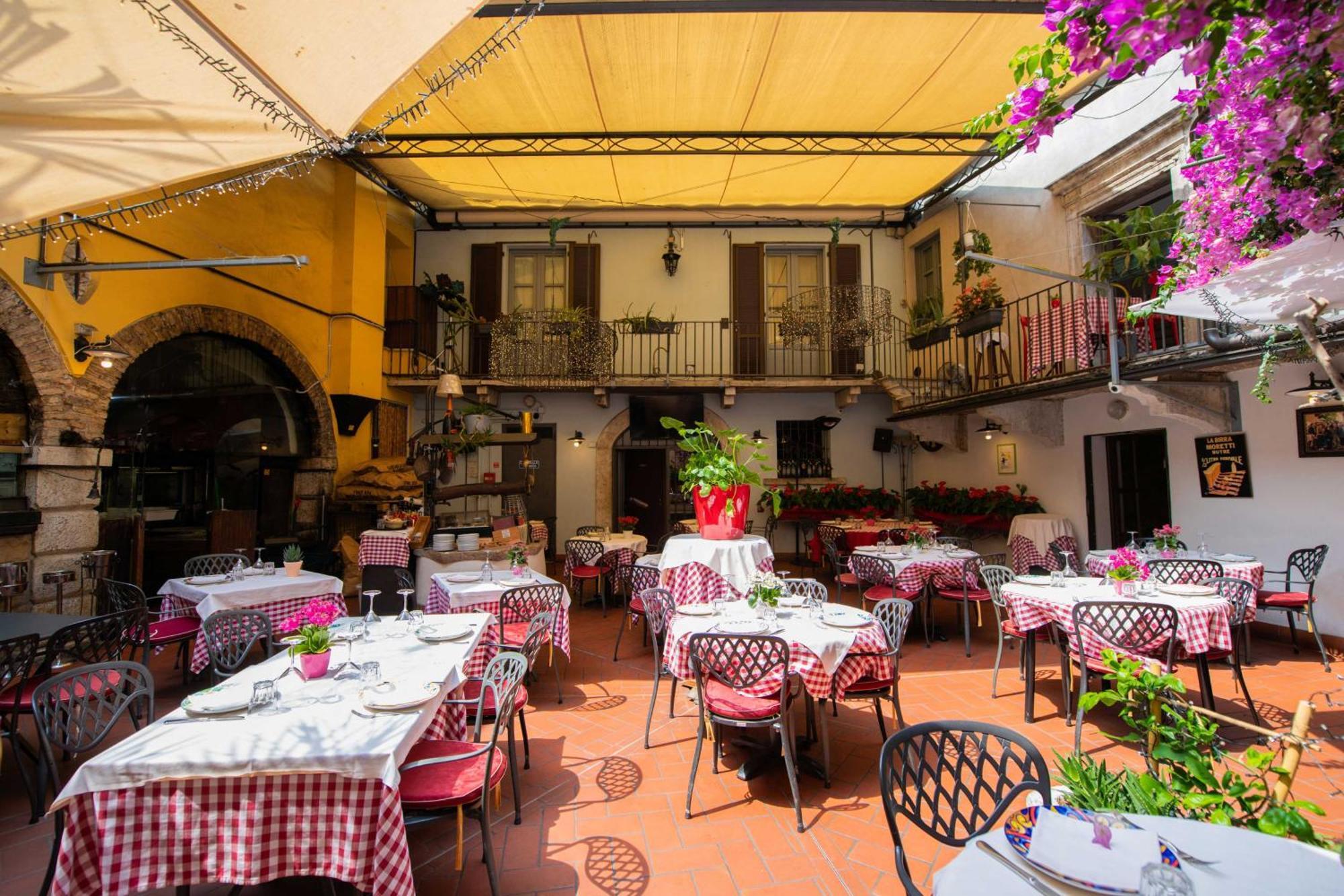 Alessi Hotel Trattoria Desenzano del Garda Luaran gambar
