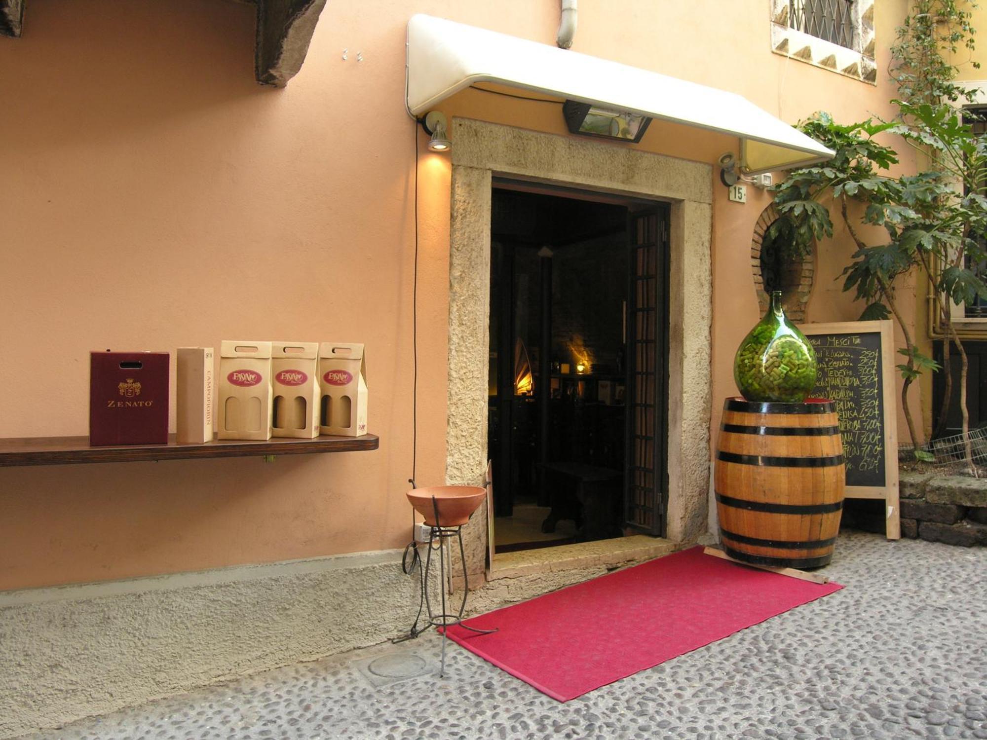 Alessi Hotel Trattoria Desenzano del Garda Luaran gambar