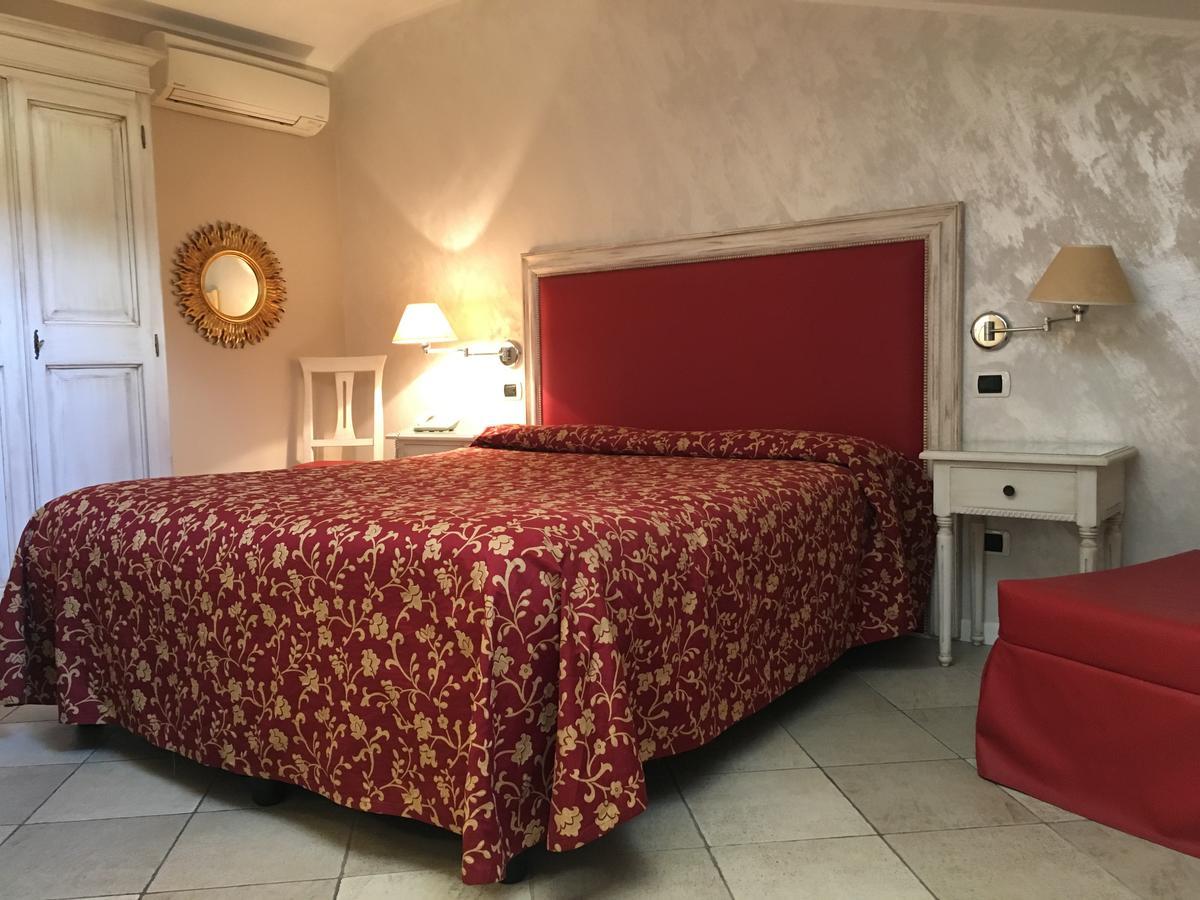 Alessi Hotel Trattoria Desenzano del Garda Luaran gambar